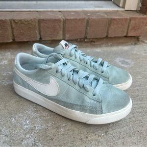 Nike Blazer Low ‘77 blue suede 5.5